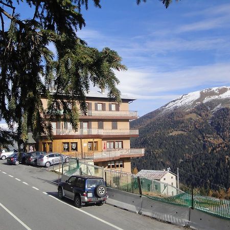 Hotel Viola Valdidentro Eksteriør bilde