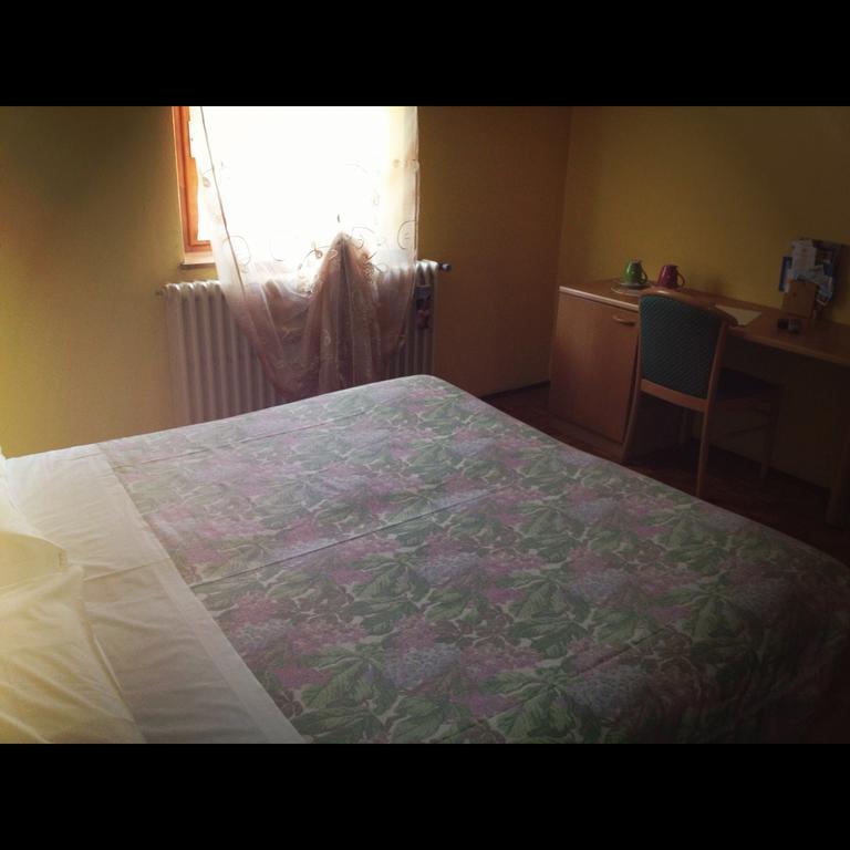 Hotel Viola Valdidentro Eksteriør bilde